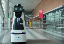 High-Speed 5g Network And 5g Smart Security Robot Introduced At HKCEC