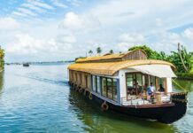 Ministry of Tourism Signs MoU with Indian Railway Catering and Tourism Corporation to strengthen hospitality and tourism industry in the country