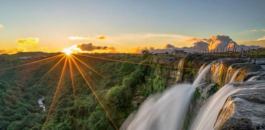 Meghalaya Bets on Community-Based Tourism, Targets 21 Lakh Visitors by 2028